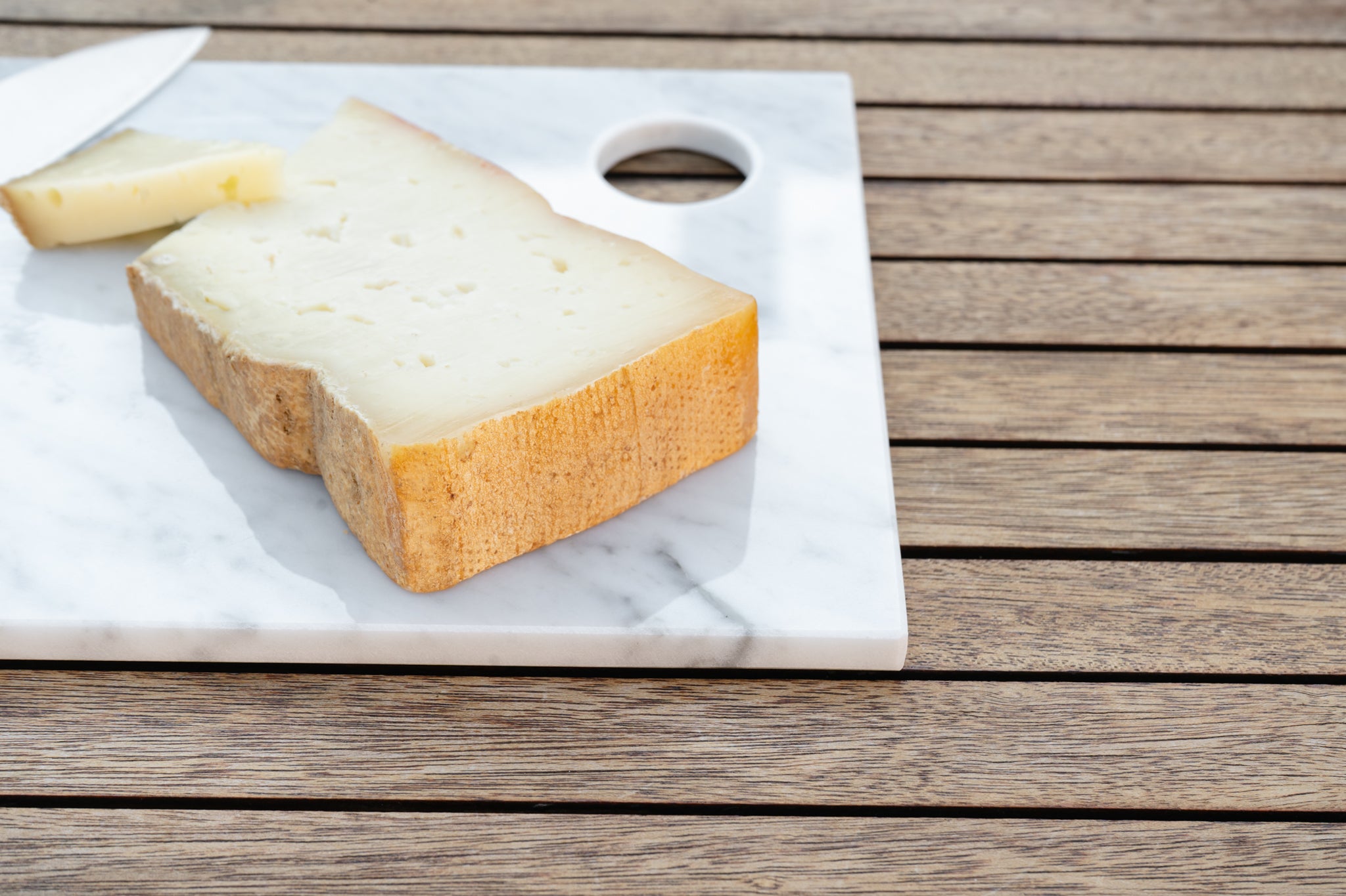 TAGLIERE "CEDRO"  MARMO BIANCO DI CARRARA