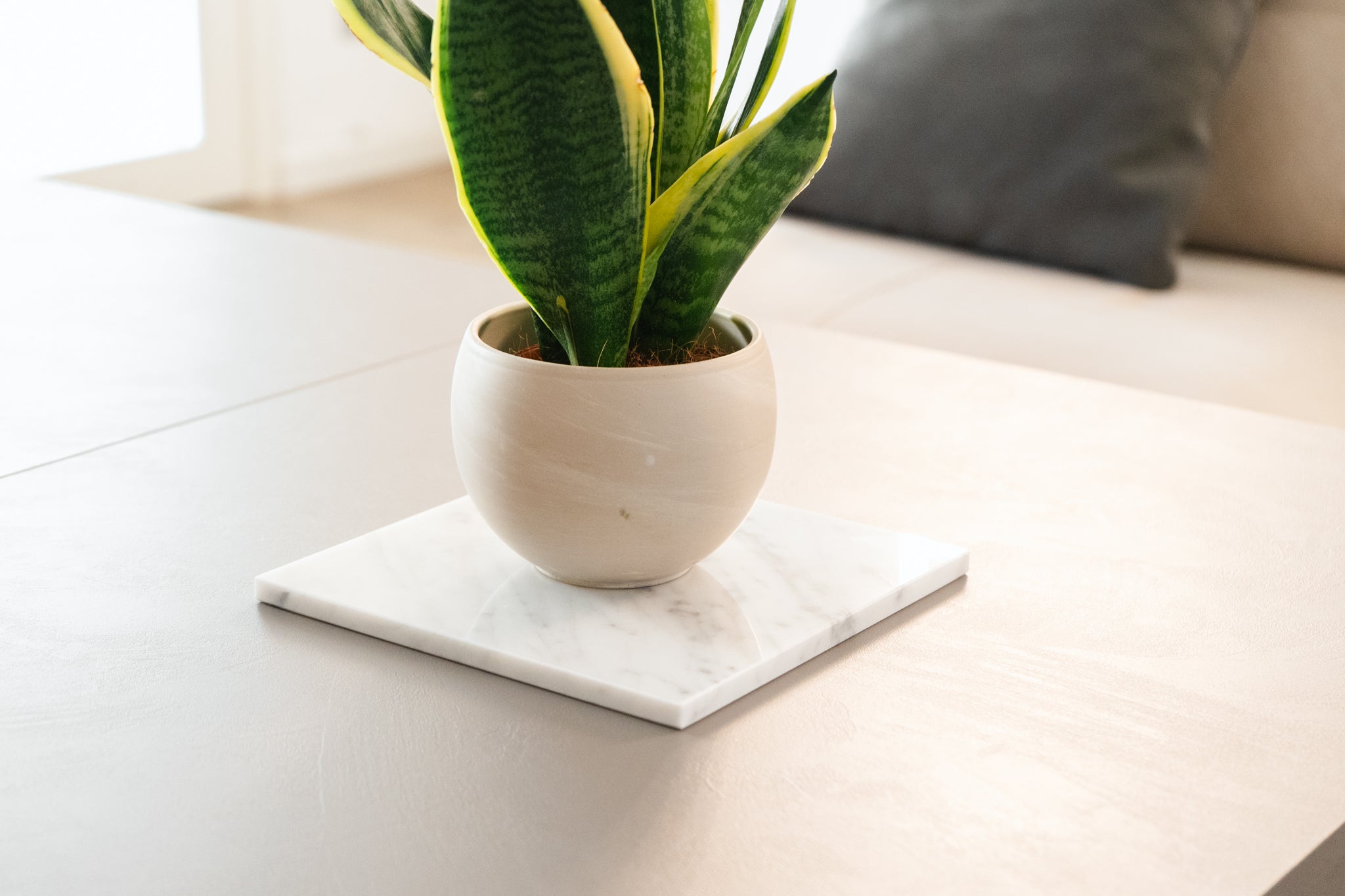 CENTROTAVOLA "ARANCIO" MARMO BIANCO DI CARRARA