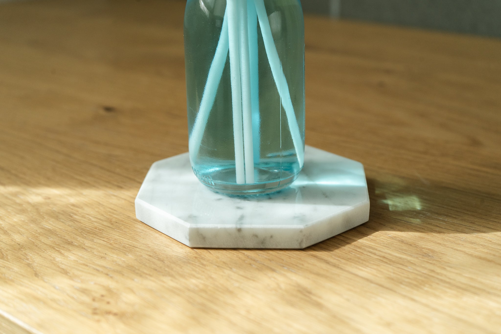 SOTTOBICCHIERE "TIGLIO" (SET 2PZ) MARMO BIANCO DI CARRARA